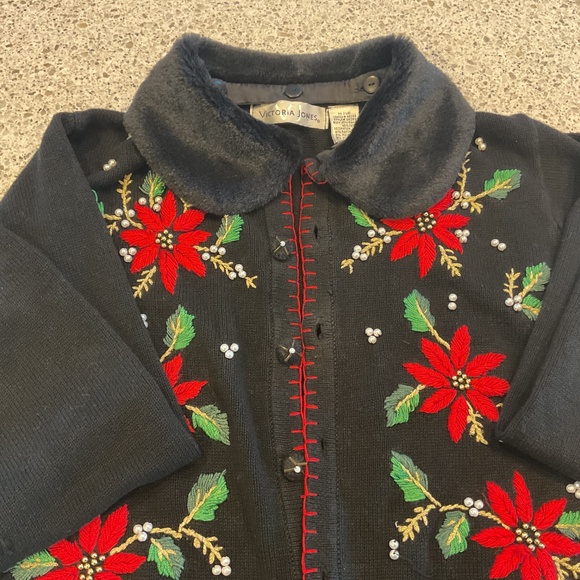 Vintage Victoria Jones Cardigan Christmas Sweater, Size Large - Picture 5 of 6